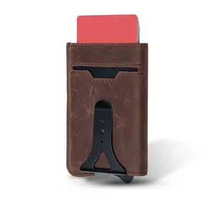 Tarjetero emergente de cuero de fibra de carbono real con protección RFID y logotipo personalizado, billetera inteligente delgada con clip para dinero con ventana de identificación para hombres