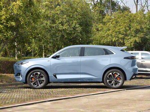 Changan UNI-K IDD 2024, SUV hybride rechargeable intelligent Zhiqu avec moteur 1.5T, batterie de 28,39 kWh et assistance à la conduite L2 <span class=keywords><strong>Plus</strong></span> - Product Image 3