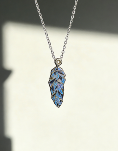 高品質メタルフェザーラペルピン漫画ラペルピンカスタマイズ可能なギフトブローチユニークな記念エナメルピン - Product Image 5