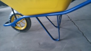 Brouette de chantier robuste <span class=keywords><strong>Haemmerlin</strong></span> Style WB6400, type français, à 1 roue, avec plateau en acier de 100 L, pour usage industriel sur chantier de construction - Product Image 6