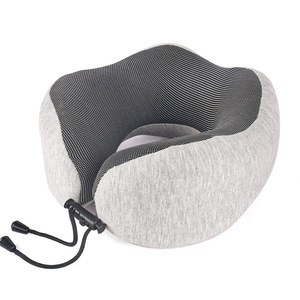 Oreiller de voyage en mousse à mémoire de forme en forme de U, gris clair, 28x26x14cm, soutien du cou pour les voyages d'affaires et les déplacements - Product Image 3