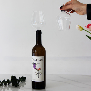 <span class=keywords><strong>Design</strong></span> créatif <span class=keywords><strong>verre</strong></span> à <span class=keywords><strong>boire</strong></span> sur bouteille de vin partenaire de boisson verres à bec carafe à vin en <span class=keywords><strong>verre</strong></span> unique - Product Image 4