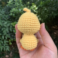 Vente chaude Crochet positif canard peluche grosse tête et corps jaune câlin tricot doux fil canard poupée cadeau