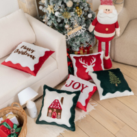 Housse de coussin lavable en velours doux, motif cerf, broderie verte et rouge, thème Noël et Père Noël, pour la maison, de qualité supérieure
