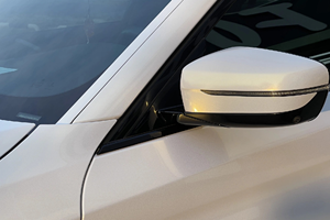 Film de covering automobile blanc charm gold PET haute brillance anti-rayures auto-réparant avec technologie Air Release en rouleau pour véhicules – Vente en gros - Product Image 5