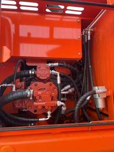 Excavatrice hydraulique sur chenilles d'occasion DOOSAN DH150W-7 de 13 tonnes, modèle 2023, haute qualité, roulement, moteur, pompe, boîte de vitesses d'origine - Product Image 3