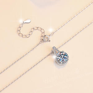 モアッサナイトダイヤモンド価格ネックレススタイルペンダントバイヤーネックレスジェムストーンクンダンモアッサナイト - Product Image 3