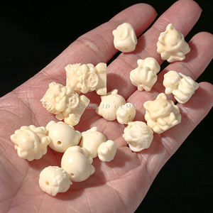 <span class=keywords><strong>JD</strong></span> Vente en gros Fait à la main Sculpté Naturel Naturel Phytelephas Macrocarpa Ivoire Noix Animal Forme Charme Perles D'espacement Pour La Fabrication de Bijoux - Product Image 5