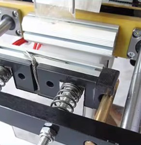 Machine d'emballage alimentaire automatique électrique SPK220Y haute précision pour film/feuille d'emballage de crème glacée, 10-200 ml, 30 sachets/min - Product Image 6