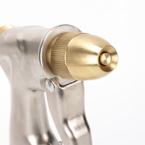 Pistola de agua multifuncional de alta presión con apertura de 0.3 mm para lavado de autos y jardinería - Product Image 2