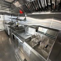 Camion de cuisine mobile sur mesure entièrement équipé, remorque de restauration de rue pour les entreprises de traiteur, chariot à hot-dogs et à café