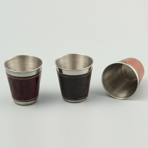 Copas de Vino de Acero Inoxidable de 60 ml con Funda de Cuero, Juego de Vasos Portátiles para Viaje - Product Image 2