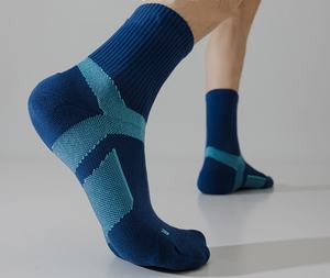 ถุงเท้ากีฬากันลื่นสำหรับมืออาชีพถุงเท้าเล่นบาสเก็ตบอลยาวกันลื่นทนทานออกแบบได้ตามต้องการ - Product Image 3