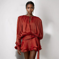 A10054 Migugarment 2025 Grandes Ventes Printemps Nouveau Style Robe Courte Femme Manches Bouffantes Plissées Volants Design Sexy Chiffon Devant