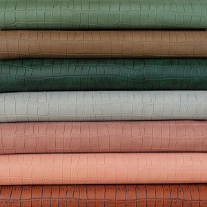 <span class=keywords><strong>Tissu</strong></span> <span class=keywords><strong>fantaisie</strong></span> en similicuir crocodile de couleur unie résistant à l'eau pour la fabrication de portefeuilles - Product Image 4