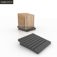 Présentoir pour échantillons de parquet, dalles de sol en bois et pierre, sur mesure pour salle d'exposition et magasin