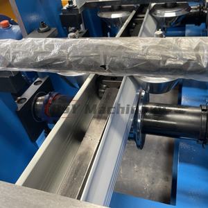 Machine automatique de fabrication et de pliage de gouttières d'évacuation d'eau, machine de formage à rouleaux de gouttières carrées en tube carré - Product Image 3