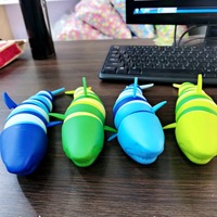 Buitenlandse Handel Plastic Fidget Squeeze Speelgoed Nieuwigheden Stressverlichting Snot-achtige Rups Reuzen Kreeft Niu Nai Le Slug Grote Haai 14