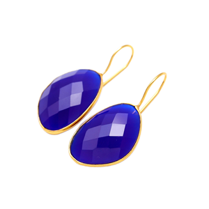 Boucles d'oreilles pendantes tendance en argent sterling 925 faites à la main, pour mariage chrétien ou soirée, avec calcédoine bleue facettée et plaqué or irrégulier - Product Image 1