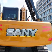 Machine d'occasion Sany SY135C à faible nombre d'heures de fonctionnement, composants Kawasaki, 13,5 tonnes, godet de 0,53 m pour la rénovation de routes et de jardins