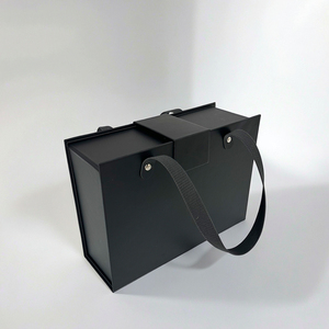 Hộp quà mỹ phẩm cao cấp, có thể tùy chỉnh logo, màu hồng đen, chất liệu cứng cáp, đóng từ tính, có tay cầm, làm từ giấy tái chế, lót mút. - Product Image 1