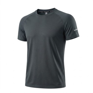 Camiseta Deportiva Personalizada OEM para Hombre, Color Gris, Manga Corta Raglán, Cuello Redondo, Suave, Elástica, Transpirable, Ajuste Musculoso, para Entrenamiento en Gimnasio - Product Image 1