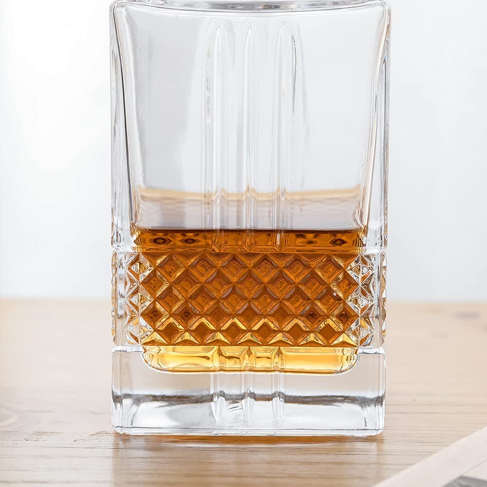 Whiskey Decanter and Glass Stopper 27 oz Square Decanter for Whiskey