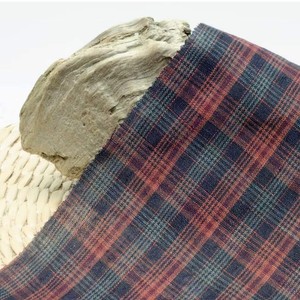 <span class=keywords><strong>Tissu</strong></span> en <span class=keywords><strong>lin</strong></span> pur 100 % écologique, d'inspiration <span class=keywords><strong>vintage</strong></span>, 140 g/m², 135 cm, couleurs riches teintes en fil, pour chemises et robes - Product Image 3