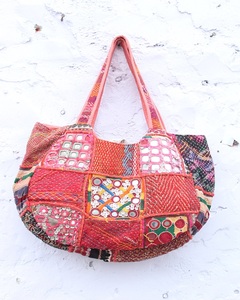 Bolsos Banjara Tradicionales Hechos a Mano para Invitados de Boda, Bolso de Hombro Étnico Indio Bordado a Mano, Colorido, Excelente Precio - Product Image 4