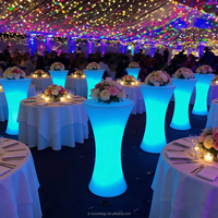 Table et chaises de bar lumineuses Tavolo Illumination, table de bar en plastique lumineuse pour les fêtes, ensemble de table à cocktails LED pour les événements