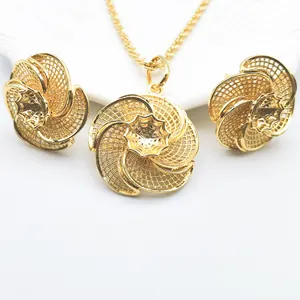 Fashion Trend Flower Earring Pendant Set Women's Jewelry 18K Gold Plated Brass Jewelry Set Wedding Party Gifts