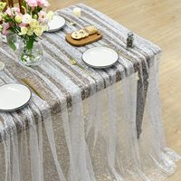 Nappe en gaze blanche argentée, paillettes argentées, feuille métallique scintillante, tulle en mousseline transparente