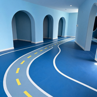 Revêtement de sol sportif en polychlorure de vinyle ignifuge haute densité Runsure, à poser directement sur le béton pour les aires de jeux, garantie 10 ans