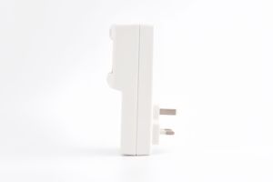 מגן מתח לטלוויזיה 220V חד פאזי עם שנתיים של שירות ו-10 שנות אחריות יצרן - Product Image 6