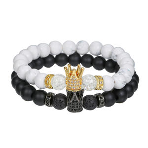 Conjunto de tiras de corona pequeña transfronteriza Pulsera Piedra de lava mate negra mezclada con aleación de zinc chapada en oro de Zirconia para fiestas - Product Image 5