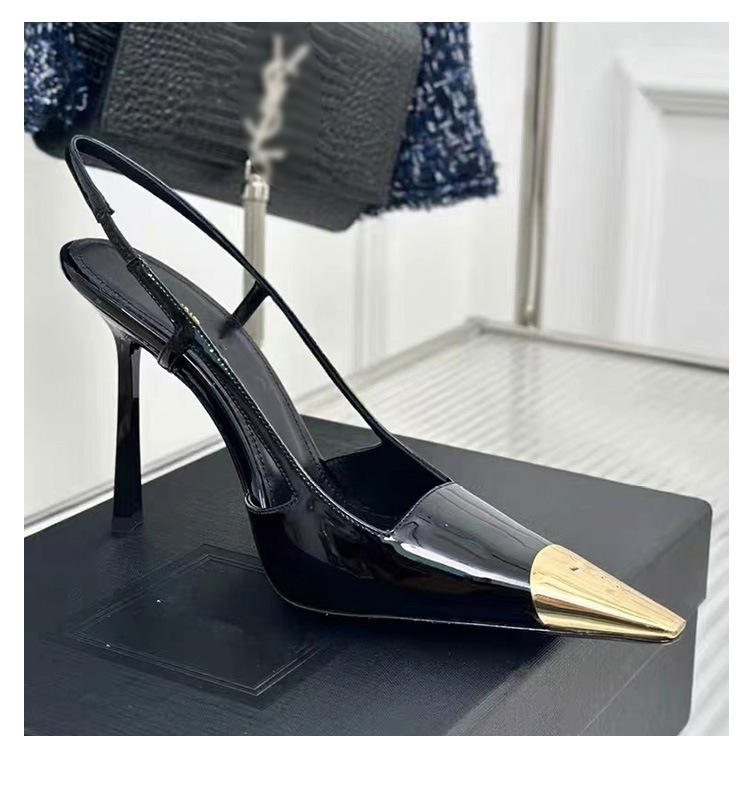 หนังสีดำ