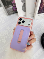 Coque de téléphone de luxe élégante 2026 avec chargement magnétique sans fil, antichoc, avec support intégré pour iPhone 17 Pro Max