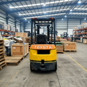 Chariot élévateur de marque japonaise à <span class=keywords><strong>prix</strong></span> avantageux, chariot élévateur diesel d'occasion du Japon, 1,5 tonne, 3 tonnes avec moteur Isuzu, chariots élévateurs à combustion interne - Product Image 1