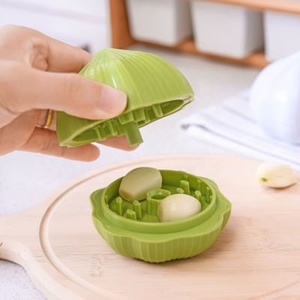 อุปกรณ์ครัว เครื่องบดกระเทียม รุ่น Magic Rolling 01BC034 กระเทียม 01BC034 - Product Image 2