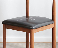 Chaise de salle à manger classique en cuir personnalisée, chaise de salle à manger empilable en bois de frêne de style nordique de luxe pour restaurant