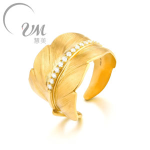 Bague unisexe innovante en or 18 carats de style ouvert avec plume incrustée de diamants Style classique et élégant - Product Image 1