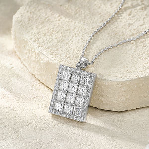 قلادة من الفضة الإسترلينية للبيع بالجملة ، مجوهرات فاخرة أنيقة محظوظة مثلجة من vs Moissanite قلادة فاخرة للنساء - Product Image 4