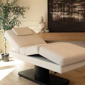 Beauty Salon Esthetician Furniture Black Base Curve Facial Bed Electric Cosmetic Eyelash Bed Luxury Spa Massage <b>Table</b> Lash Bed - Product Image 3