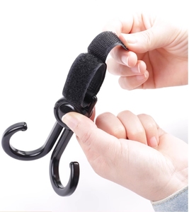 Crochets doubles pour poussette, crochets en plastique en forme de S, crochets de suspension portables pour poussette, noirs - Product Image 2