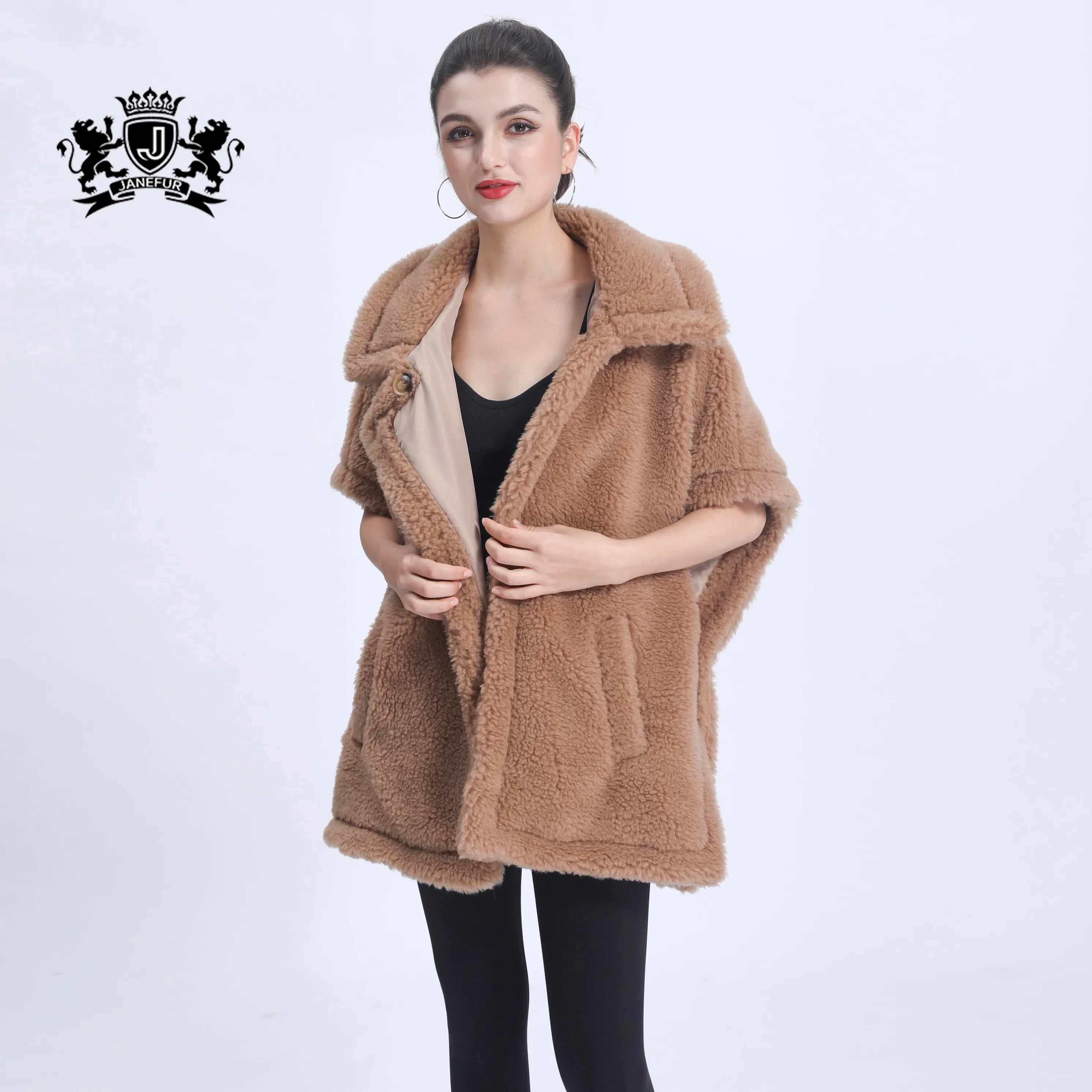 Kadın bayanlar sıcak panço tarzı kısa oyuncak ceket moda tasarım yüksek kaliteli kare yaka Trendy koyun derisi oyuncak ceket