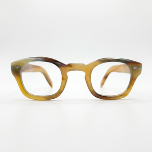 Gafas de Sol Ecológicas de Cuerno de Buey Natural, Montura Hecha a Mano con Diseño Moderno, Opción de Logotipo Personalizado, Gafas Elegantes - Product Image 1