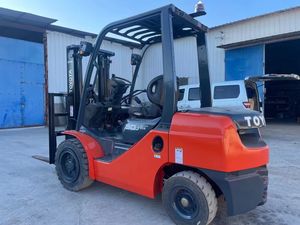 Carretillas elevadoras Toyota de 3 toneladas usadas de bajo precio, buen estado, motor de caja de cambios japonés Original, bomba de cojinete de motor, bajas horas de trabajo - Product Image 5