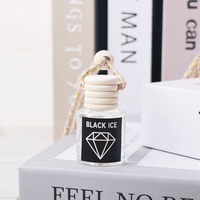 Vente chaude, diffuseur d'air pour voiture en verre suspendu, parfum liquide, ornement suspendu, parfums de voiture, aromathérapie, rafraîchisseur d'air automobile