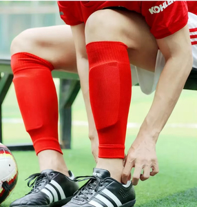 Футбольные накладки на голени с логотипом - Product Image 3