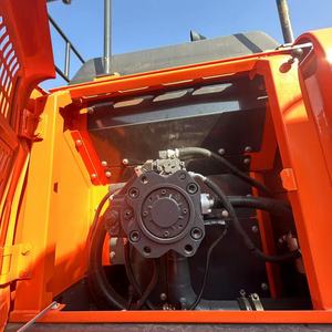 รถขุดไฮดรอลิกแบบตีนตะขาบ Doosan DX300 มือสอง ผลิตในเกาหลีแท้ ขนาด 30 ตัน รุ่นปี 2023 กำลัง 159 กิโลวัตต์ ใช้งาน 500 ชั่วโมง ปั๊มล่าง - Product Image 3